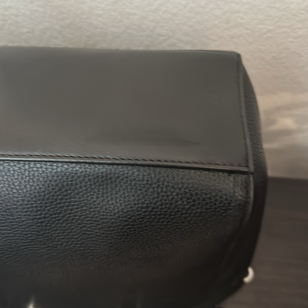 Michael Kors Maisie Large Pebbled Leather Tote Bag - Picture 7 of 11